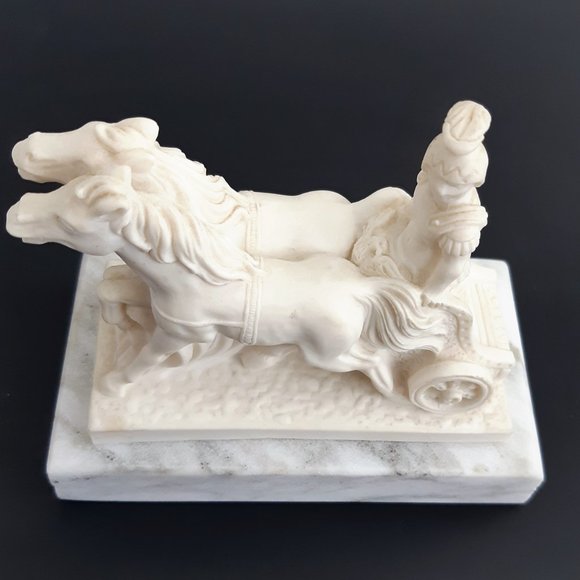VTG Alabaster Marble Statue Figurine Roman Warrior Chariot Horse Italy Signed - Picture 3 of 12